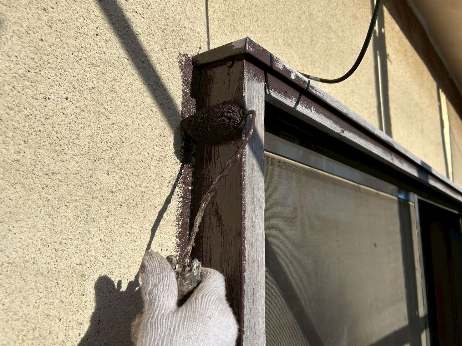 野田市・柏市・流山市の外壁塗装は美装柳屋へ/【作業のご紹介】千葉県野田市住宅塗装・サッシ枠塗装作業